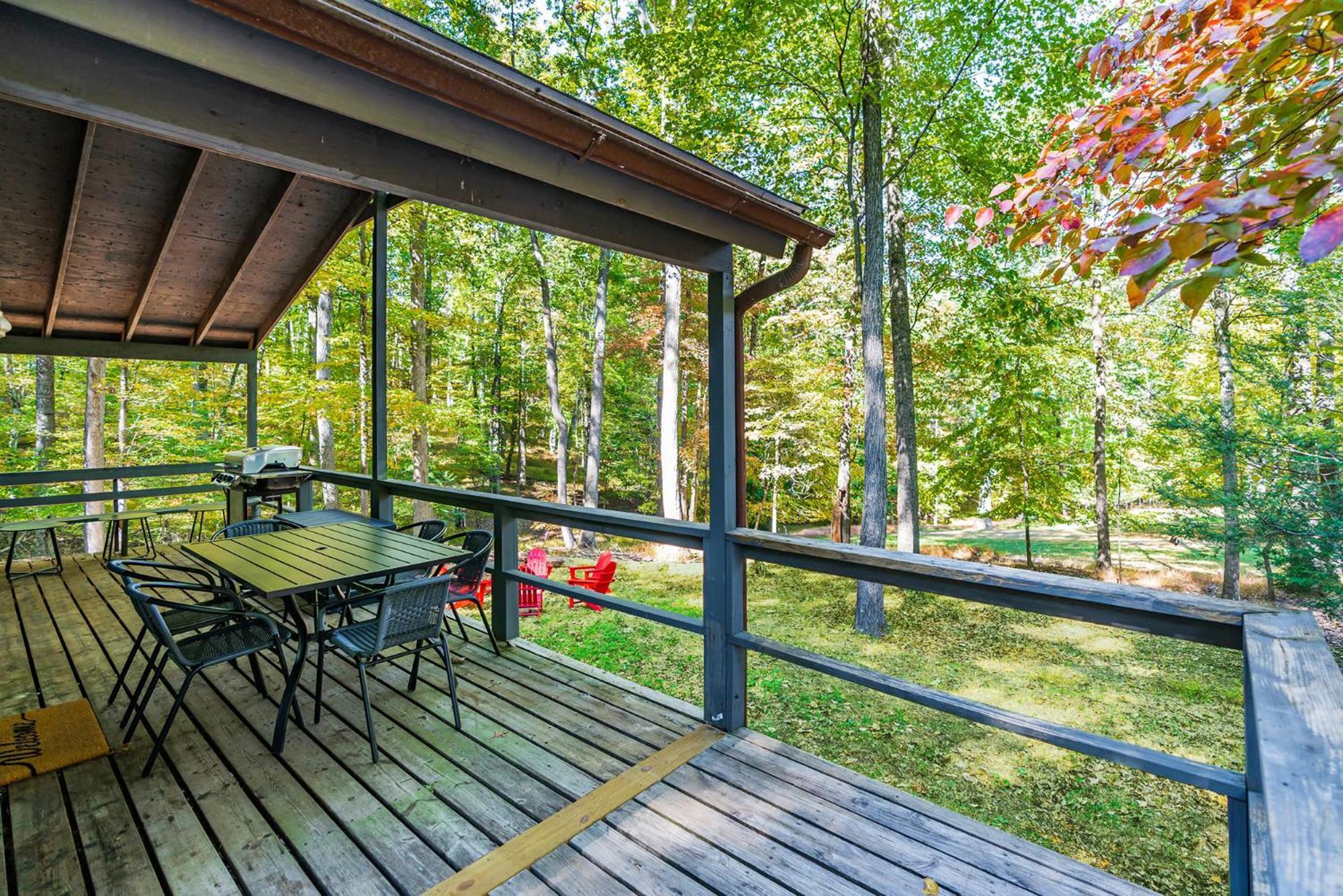 Spacious W Hot Tub, Fire Pit, Deck, Grill And Wifi Villa Hedgesville Exterior photo